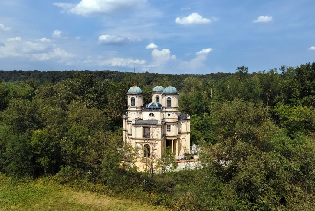 Castello della Mandria: Villa La Bizzarrìa près de Turin, San Gillio