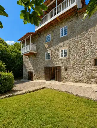 Maison de campagne en pierre restaurée avec terrain à Pantón, Ribeira Sacra