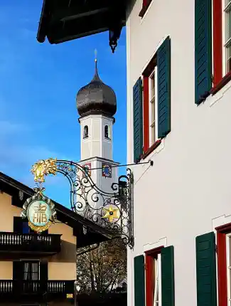 Hôtel historique au bord du lac Tegernsee