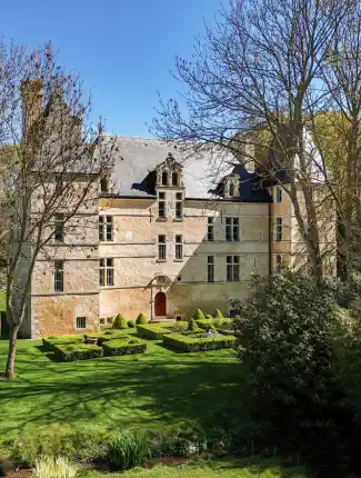 Château du XVIIe et XVIIIe siècle entièrement restauré près de Caen, Caen, Normandie
