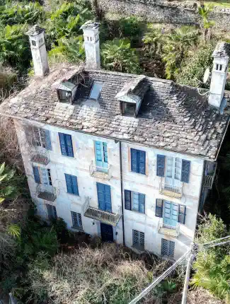 Propriété historique avec vue sur le lac Majeur à Oggebbio