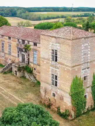 Château Renaissance à restaurer dans la vallée de la Garonne - Exclusivité, Nouvelle-Aquitaine