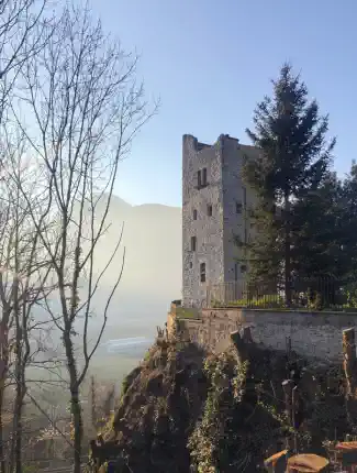 Tour médiévale avec dépendance et plateforme panoramique à Trontano, Trontano, Piémont